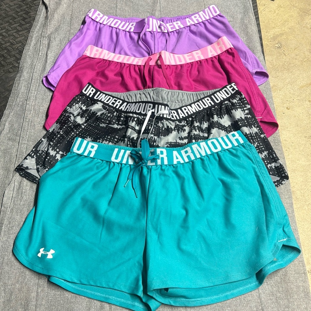 COPY - Under armour playup shorts